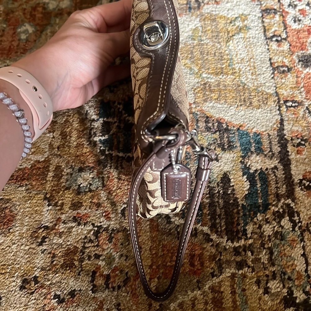 Coach wristlet - Picture 2 of 3